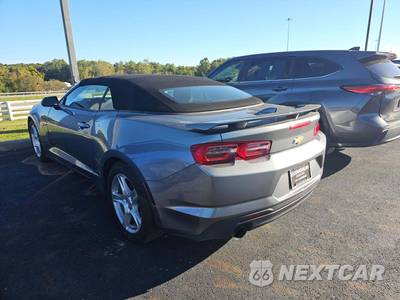2020 Chevrolet Camaro 1LT Convertible - zdjęcie 2 z 21 - miniatura