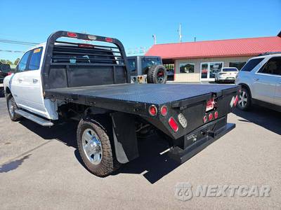 2022 Ram 2500 Big Horn Crew Cab Long Bed - zdjęcie 2 z 21 - miniatura