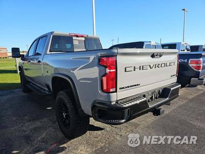2025 Chevrolet Silverado 2500HD ZR2 Crew Cab Medium Bed 3LT - zdjęcie 2 z 20 - miniatura