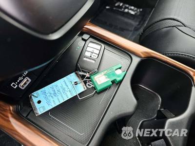2022 Honda CR-V Touring - zdjęcie 8 z 20 - miniatura