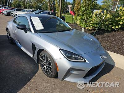 2025 Toyota GR86 - zdjęcie 4 z 21 - miniatura