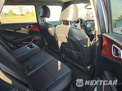 2020 Kia Soul GT-Line Turbo - zdjęcie 16 z 23 - miniatura