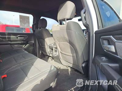 2020 Ram 1500 Big Horn Crew Cab Short Bed - zdjęcie 16 z 24 - miniatura