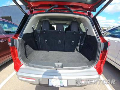 2024 Nissan Pathfinder SV - zdjęcie 14 z 29 - miniatura