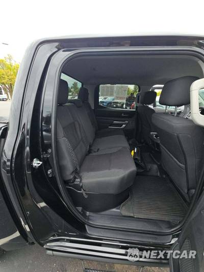 2024 Toyota Tundra SR5 Crew Cab Short Bed - zdjęcie 13 z 25 - miniatura