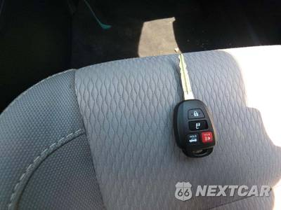 2015 Toyota Corolla LE - zdjęcie 8 z 35 - miniatura