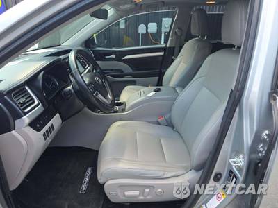 2017 Toyota Highlander XLE - zdjęcie 3 z 19 - miniatura