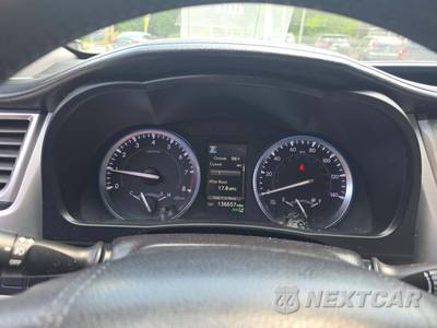 2017 Toyota Highlander XLE - zdjęcie 6 z 19 - miniatura