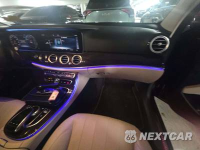 2020 Mercedes-Benz E 350 4MATIC Sedan - zdjęcie 19 z 33 - miniatura