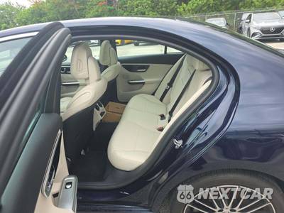 2023 Mercedes-Benz C 300 4MATIC Sedan - zdjęcie 10 z 23 - miniatura