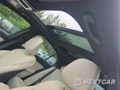 2023 Mercedes-Benz C 300 4MATIC Sedan - zdjęcie 8 z 23 - miniatura
