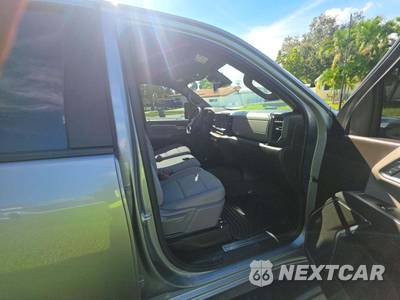 2025 Chevrolet Silverado 2500HD LT Crew Cab Medium Bed 1LT - zdjęcie 15 z 19 - miniatura