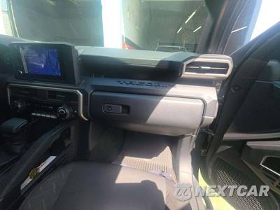 2025 Toyota Tacoma SR Crew Cab Medium Bed - zdjęcie 16 z 19 - miniatura