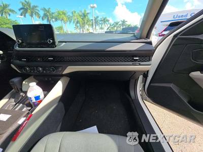 2025 Honda Accord Sedan SE - zdjęcie 16 z 18 - miniatura