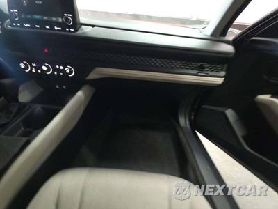 2025 Honda Accord Sedan LX - zdjęcie 19 z 22 - miniatura
