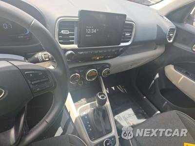 2024 Hyundai Venue Limited - zdjęcie 7 z 20 - miniatura