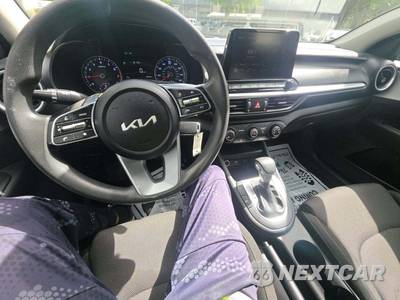 2023 Kia Forte LXS - zdjęcie 7 z 19 - miniatura