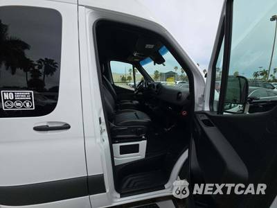 2024 Mercedes-Benz Sprinter 2500 Passenger Van High Roof 170.0" WB - zdjęcie 16 z 19 - miniatura