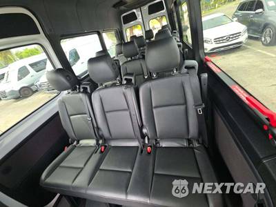 2024 Mercedes-Benz Sprinter 2500 Passenger Van High Roof 170.0" WB - zdjęcie 10 z 19 - miniatura