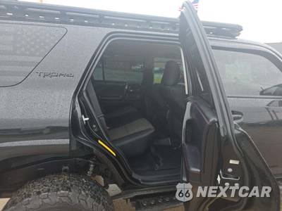 2018 Toyota 4Runner TRD Off-Road - zdjęcie 13 z 18 - miniatura