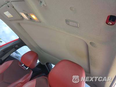 2014 Hyundai Veloster w/Red Interior - zdjęcie 8 z 17 - miniatura