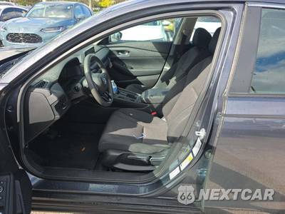 2025 Honda Accord Sedan LX - zdjęcie 3 z 18 - miniatura