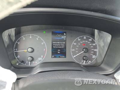2025 Toyota Corolla Cross LE - zdjęcie 6 z 18 - miniatura