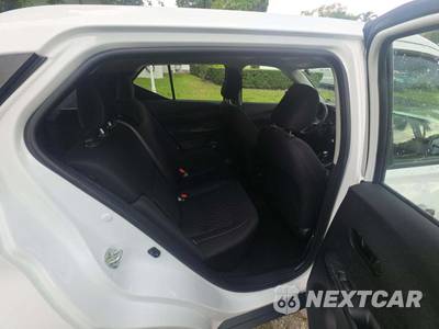 2022 Nissan Kicks S - zdjęcie 13 z 19 - miniatura