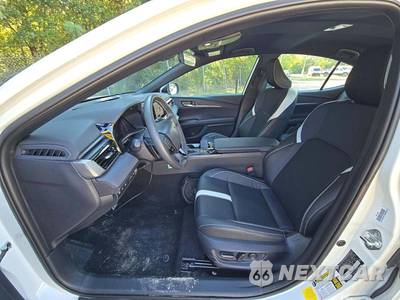 2026 Toyota Camry SE - zdjęcie 3 z 17 - miniatura