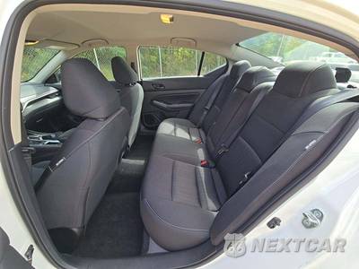 2026 Nissan Altima SV - zdjęcie 10 z 18 - miniatura