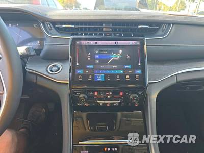 2024 Jeep Grand Cherokee Limited - zdjęcie 7 z 18 - miniatura
