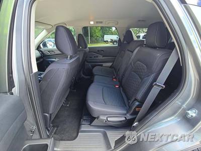 2026 Nissan Pathfinder S - zdjęcie 10 z 18 - miniatura