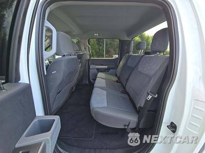 2025 Ford Super Duty F-250 XLT Crew Cab Medium Bed - zdjęcie 10 z 21 - miniatura