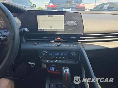 2024 Hyundai Elantra N Line - zdjęcie 7 z 22 - miniatura