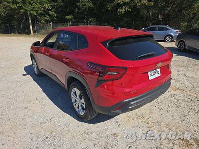 2026 Chevrolet Trax LS - zdjęcie 2 z 23 - miniatura