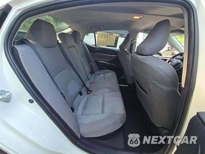 2025 Toyota Camry LE - zdjęcie 16 z 28 - miniatura