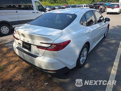 2025 Toyota Camry LE - zdjęcie 3 z 28 - miniatura