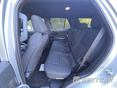 2026 Toyota 4Runner SR5 - zdjęcie 10 z 19 - miniatura