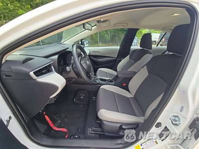 2026 Toyota Corolla LE Sedan - zdjęcie 3 z 19 - miniatura