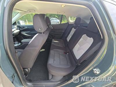 2026 Chevrolet Trax LS - zdjęcie 10 z 17 - miniatura