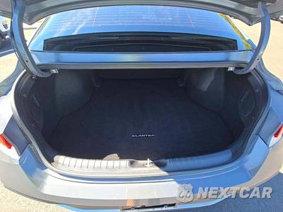 2025 Hyundai Elantra SEL Sport - zdjęcie 11 z 19 - miniatura
