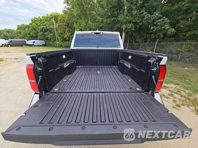2026 Toyota Tacoma TRD Off-Road Crew Cab Medium Bed - zdjęcie 11 z 17 - miniatura