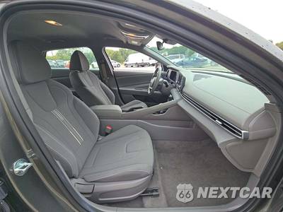 2026 Hyundai Elantra SEL Sport - zdjęcie 15 z 18 - miniatura