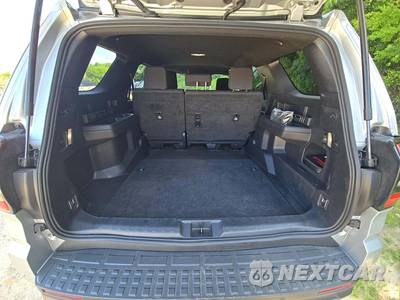 2026 Toyota 4Runner TRD Off Road - zdjęcie 11 z 17 - miniatura