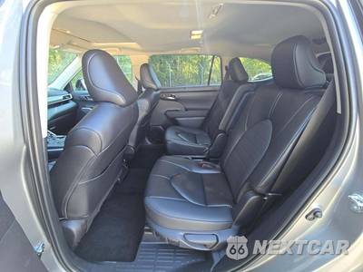 2026 Toyota Highlander XLE - zdjęcie 10 z 20 - miniatura