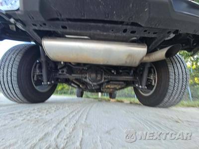 2026 Jeep Wrangler 4 Door Sahara - zdjęcie 12 z 17 - miniatura