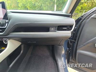 2026 Toyota Grand Highlander XLE - zdjęcie 17 z 19 - miniatura