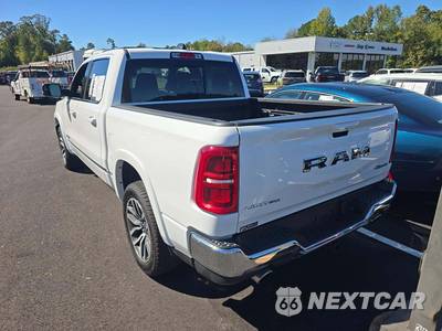 2026 Ram 1500 Limited Crew Cab Short Bed - zdjęcie 2 z 20 - miniatura
