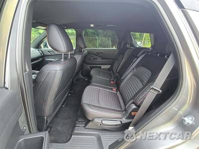 2026 Nissan Pathfinder Rock Creek - zdjęcie 10 z 18 - miniatura