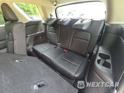 2026 Nissan Pathfinder SL - zdjęcie 11 z 18 - miniatura